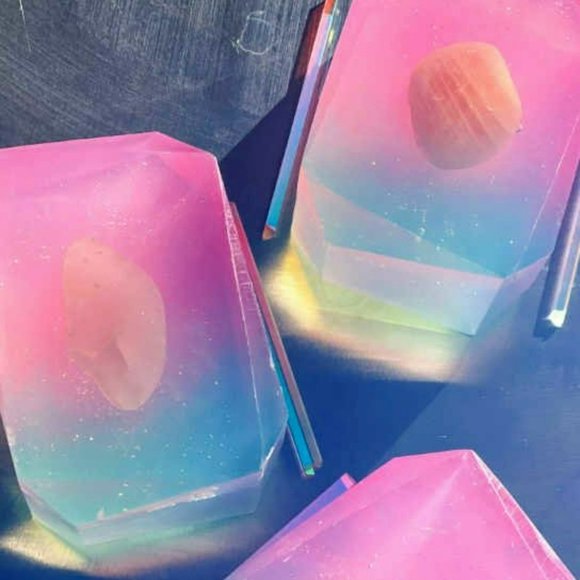 LOVERS UNITE (Crystal Soap) - Picture 1 of 3